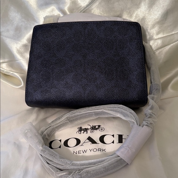 💙 Coach NWT Metallic Blue Gia Crossbody Bag ISignature Canvas / Silver Hardware - Picture 5 of 7
